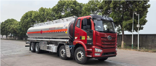 Fuel Oil Tanker Truck
