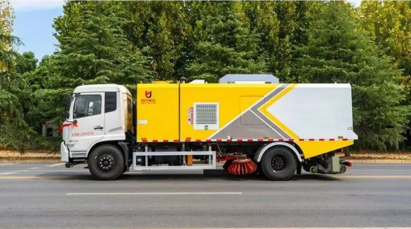 Aspiradora barredora de alta capacidad Dongfeng 12CBM