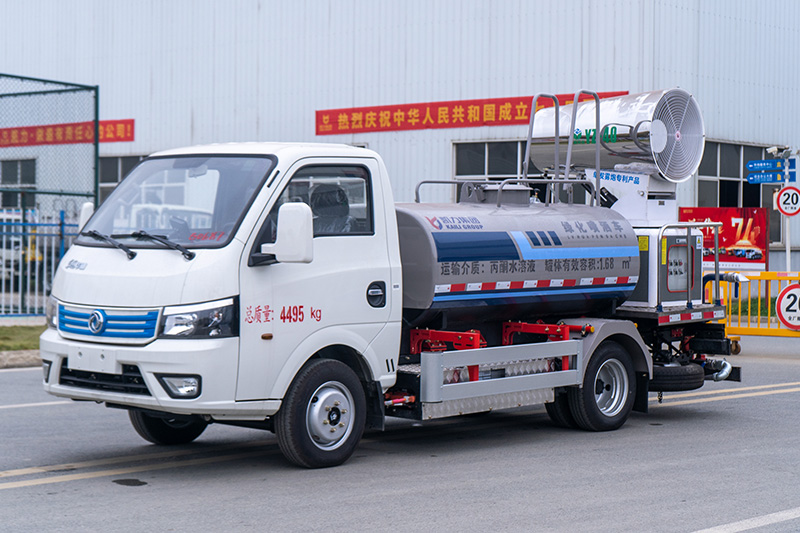 sprinkler truck