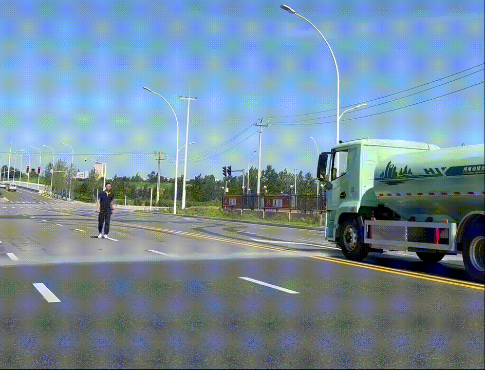 sprinkler truck
