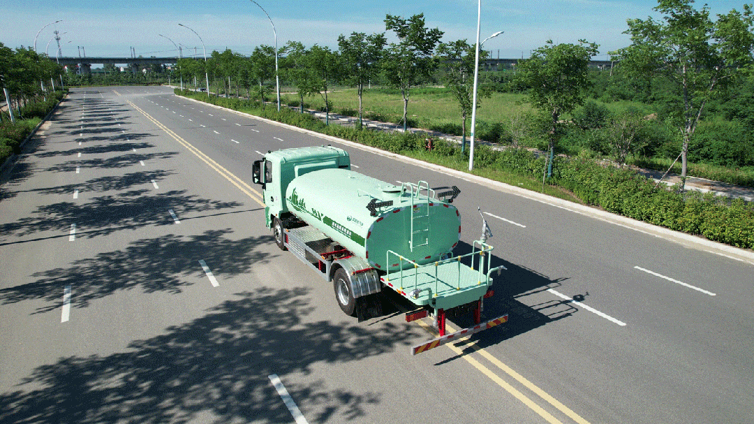 sprinkler truck