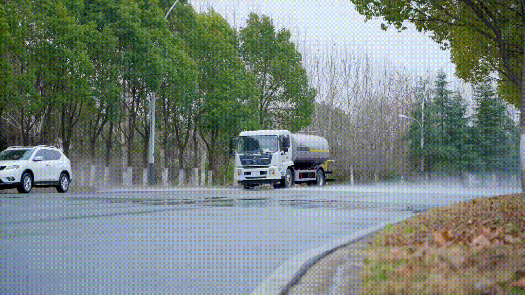 Sprinkler Truck