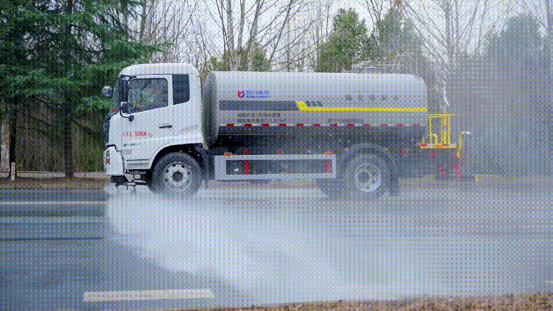 water tank truck