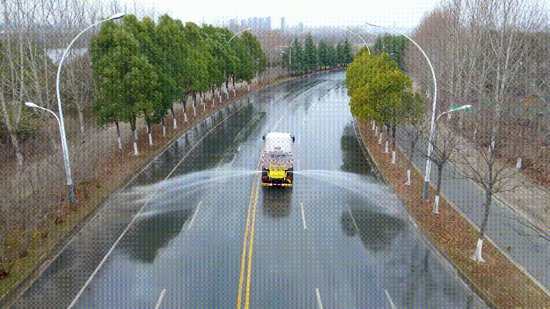 Sprinkler Truck