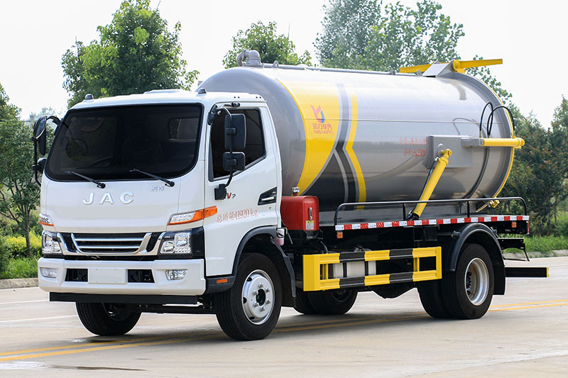 Suction Sewage Truck