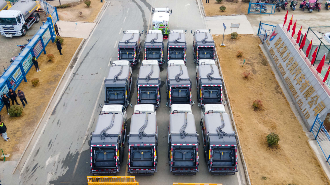 Sprinkler Truck Sprinkler Truck