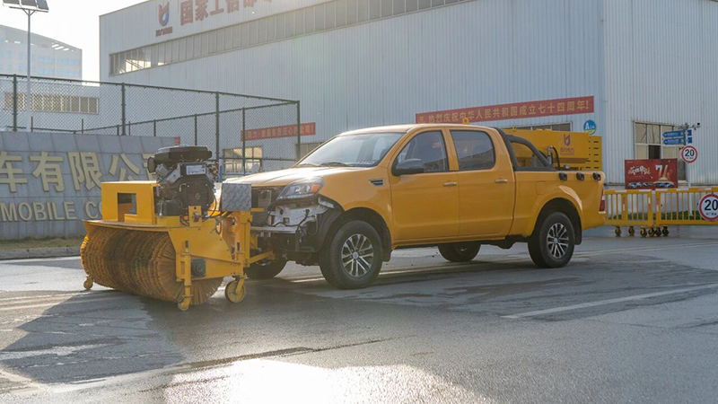 snow removal vehicle snow removal vehicle