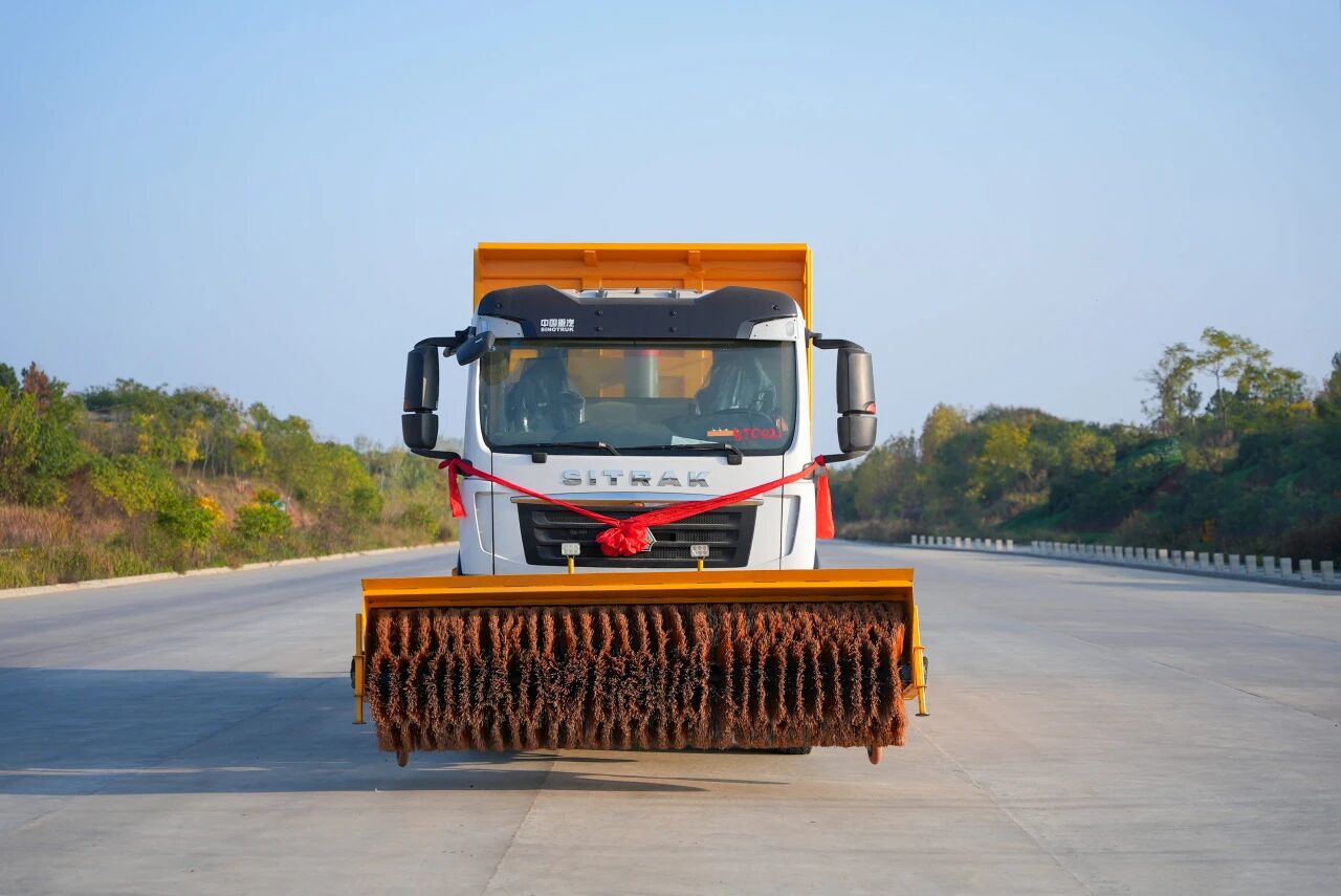 Snowplow Truck Snowplow Truck