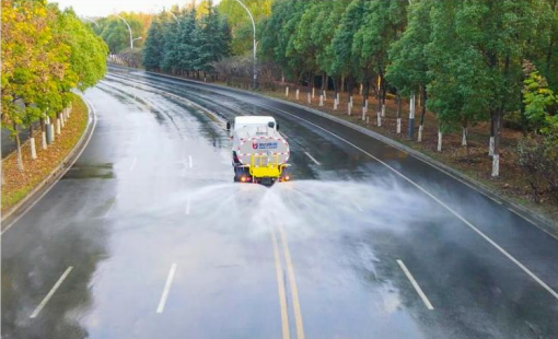 sprinkler truck