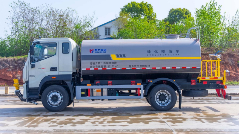 Truk Penyiram Air Kailifeng Foton ES7 14,6cbm – KLF5180GPSB6