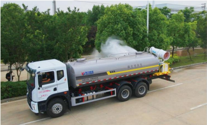 water sprinkler truck