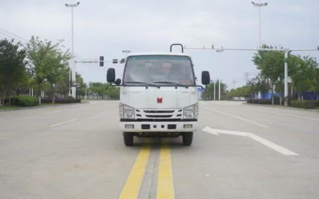 Truk Sampah Kompresi Kailifeng Isuzu Lingka 5.3cbm – KLF5040ZYSQ6