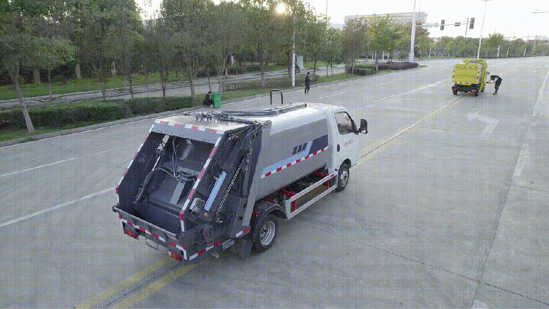 compactor garbage truck