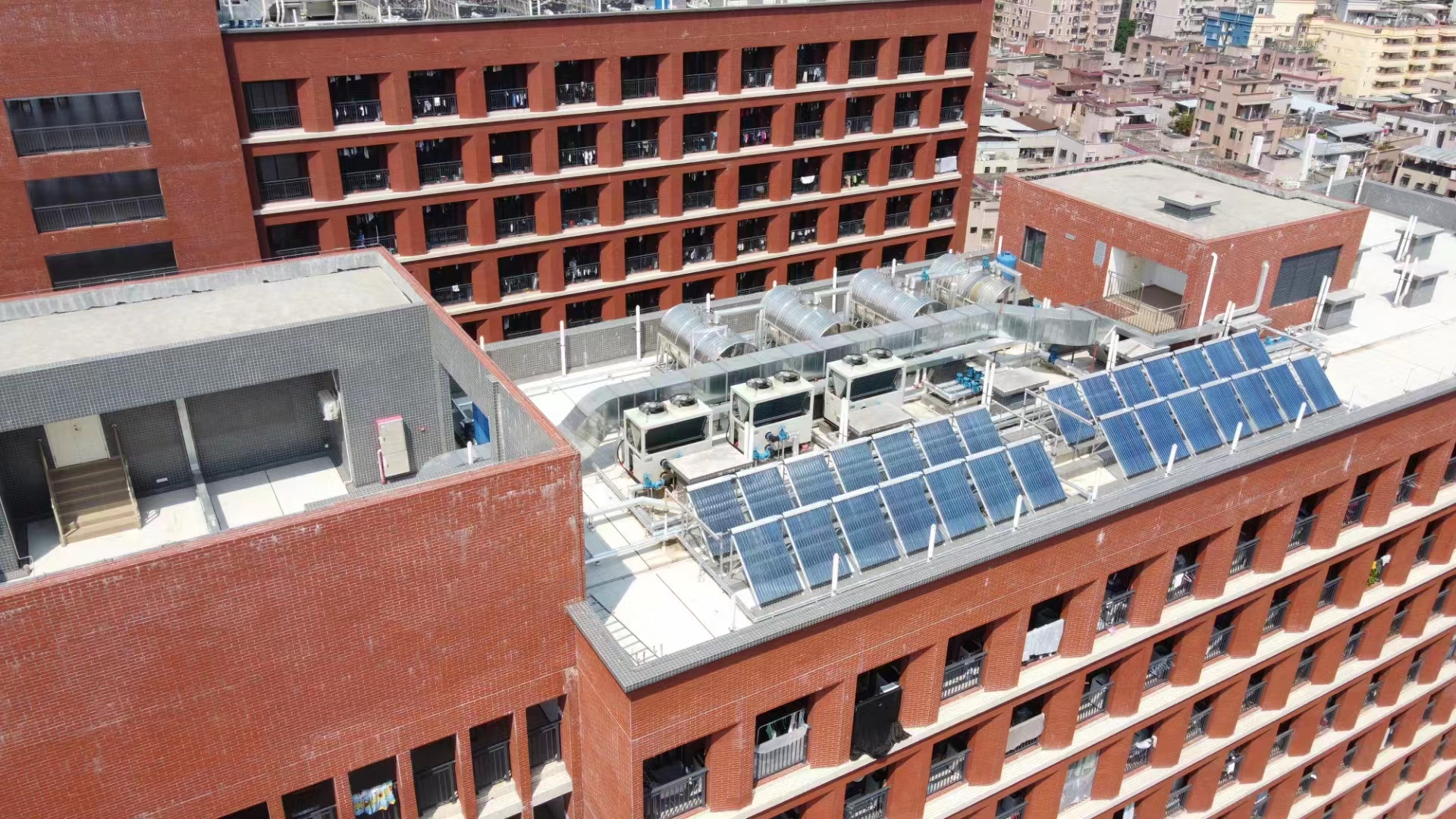 Modułowy system pomp ciepła AIROSD: wydajne, skalowalne rozwiązania energetyczne