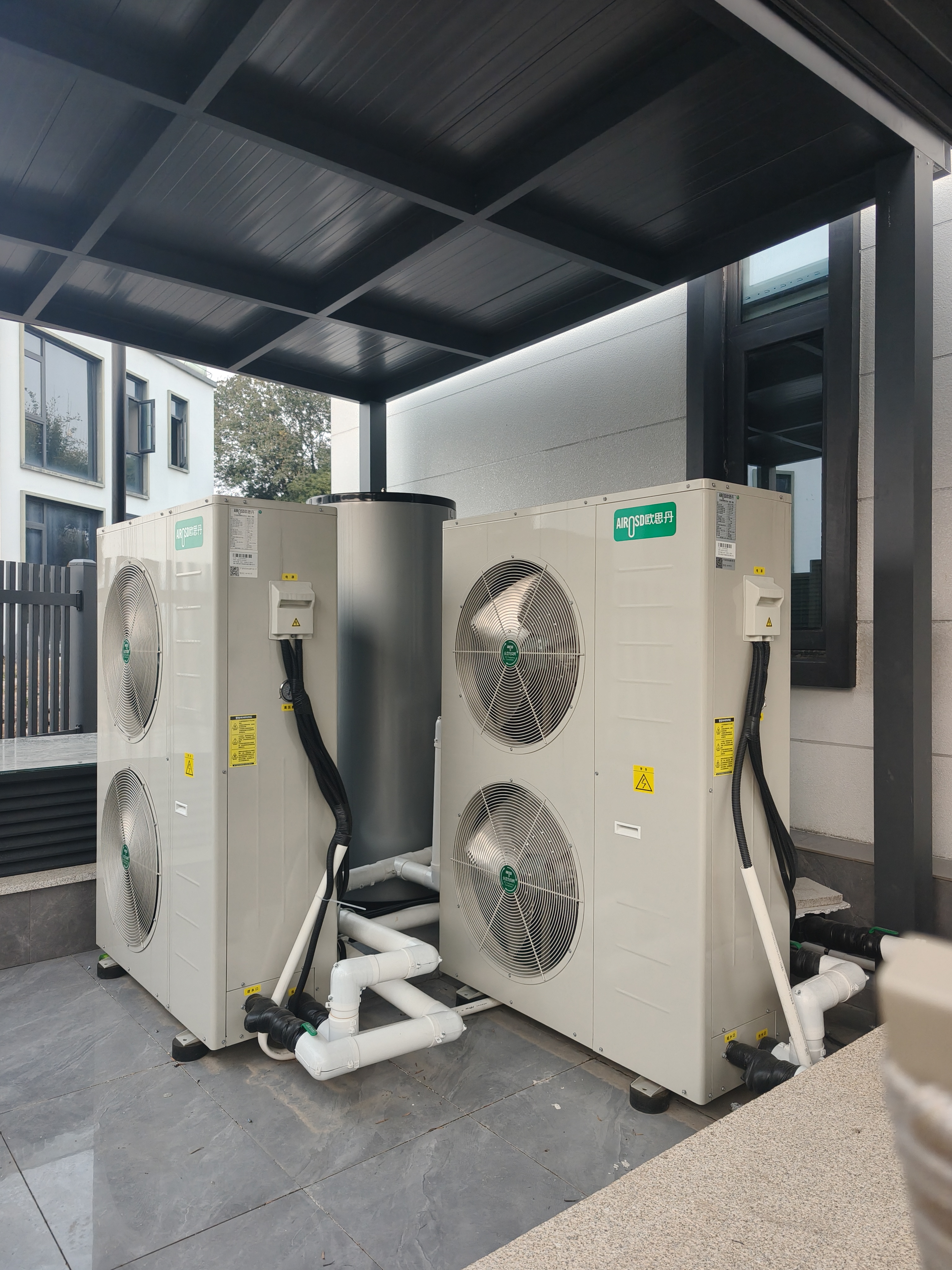 Kolmoislämpöpumppu: Tehokas lämmitys, jäähdytys ja lämmin käyttövesi Kolmoislämpöpumppu: Tehokas lämmitys, jäähdytys ja lämmin käyttövesi