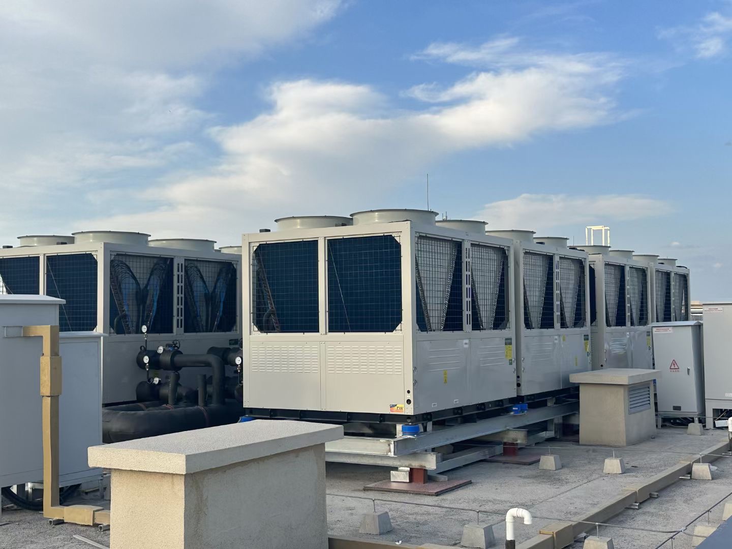 AIROSD Heat Pumps Drive Global Green Energy