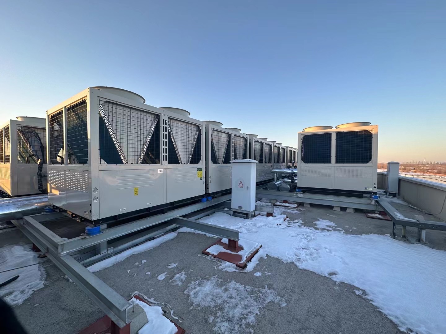 ultra-low temperature heat pump