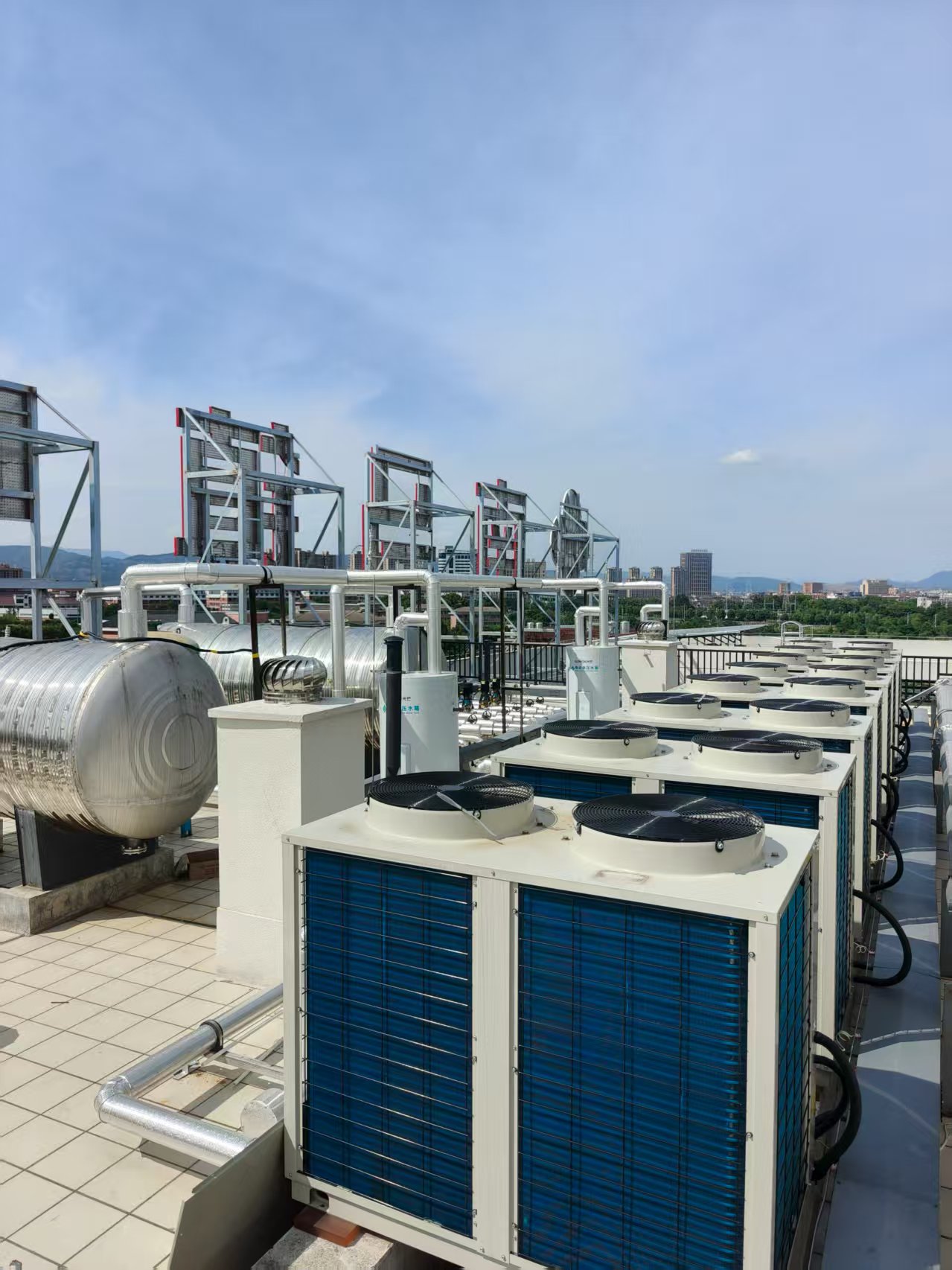 ultra-low temperature heating heat pumps