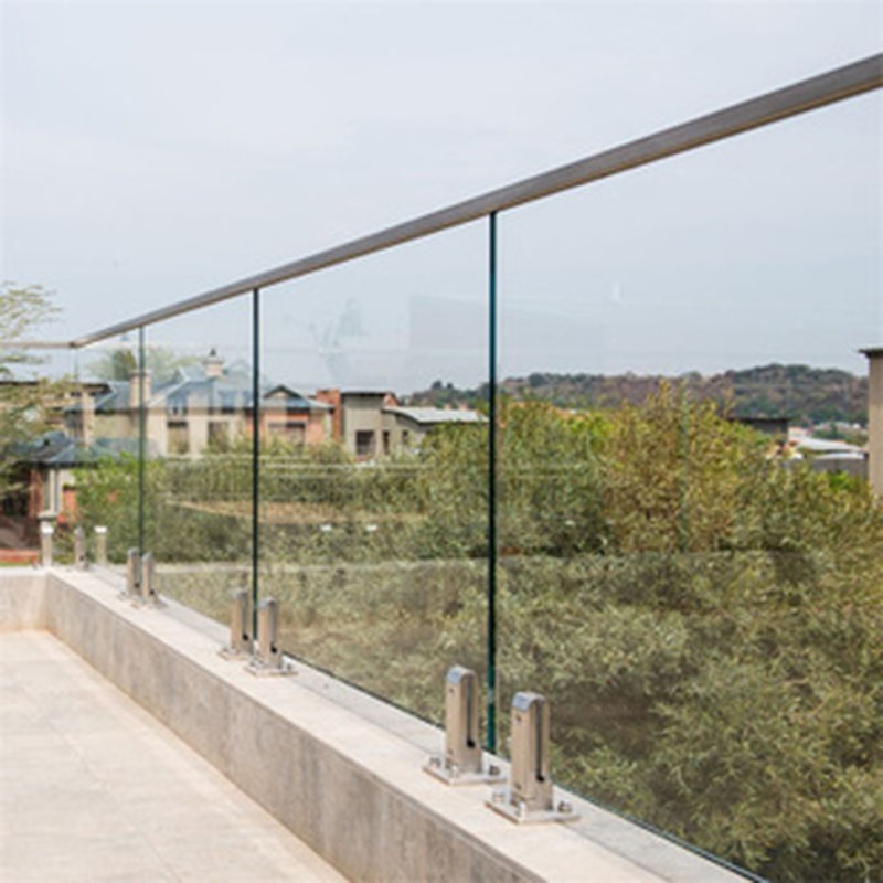 Frameless Floor Mounted Glass Railing Laminated Glass