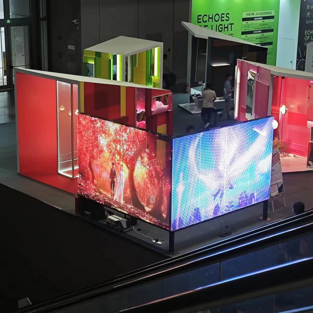 High Brightness LED Screen Display Glass Wall