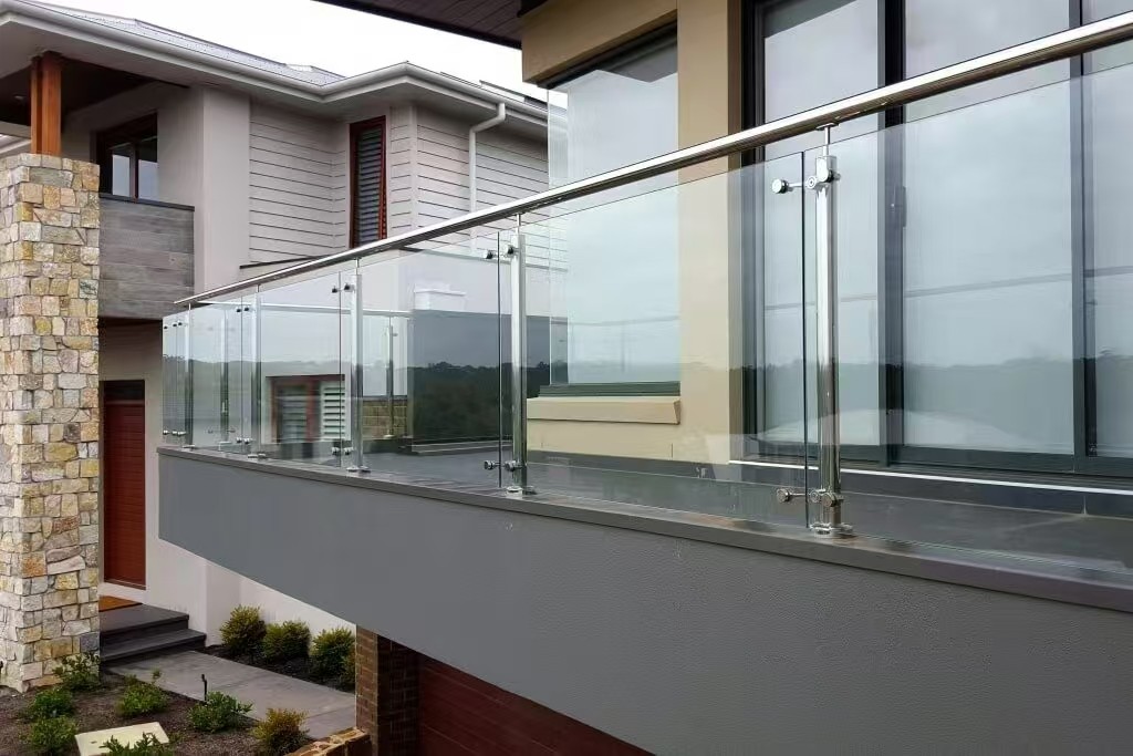 frameless balustrade