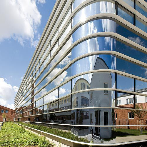 Global Glass Industry Leaders Gather in Beijing to Chart a New Blueprint for 