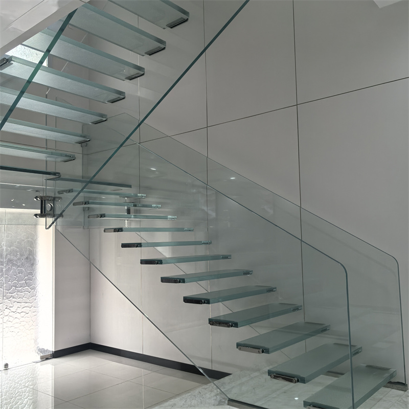 Unveiling Laminated Railing Glass: From Fabrication to Safety Features