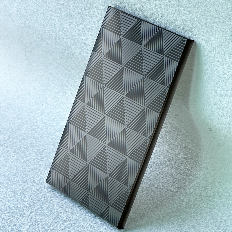 Acid washing art glass: engraving the beauty of texture, reshaping the artistic style of space