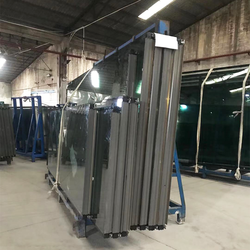 vacuum glass