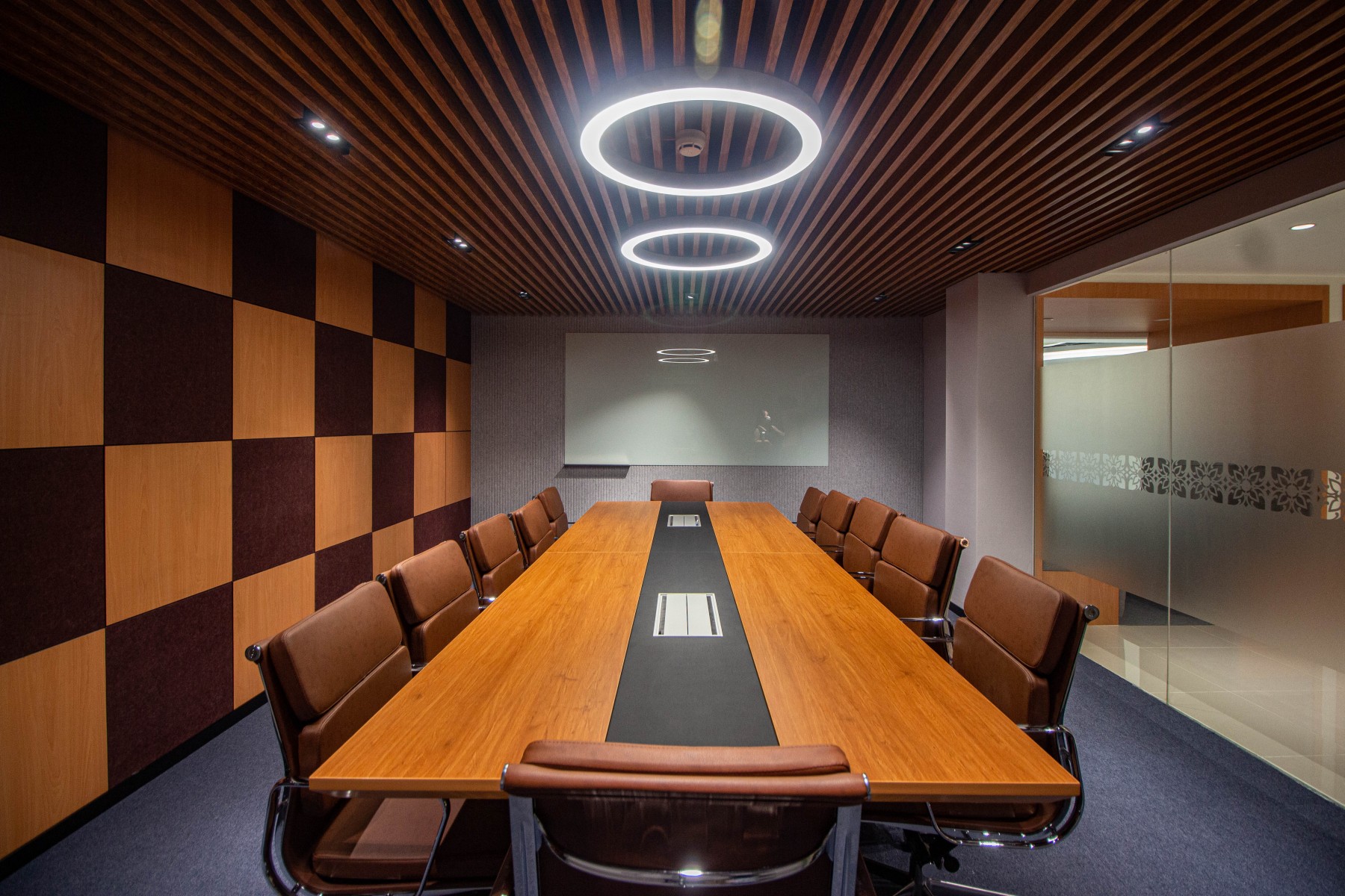 Aluminum Baffle Ceiling Advantages and Benefits