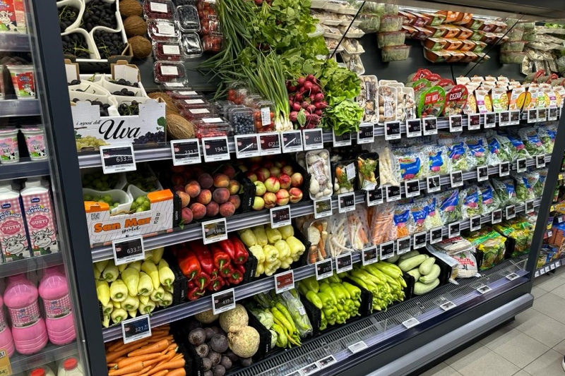 Grocery Store Shelf Edge Digital Tags