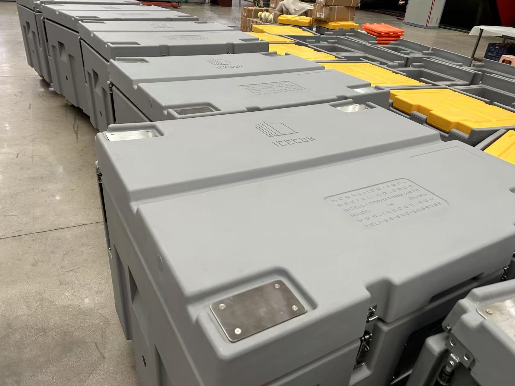 dry ice containers for shipping