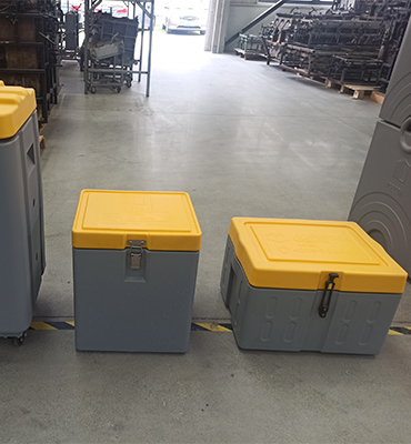 dry ice storage containers