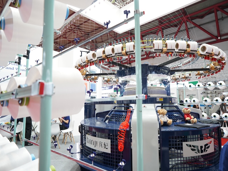 Binji Empowers High-End Fashion with High-Standard Knitting Machinery