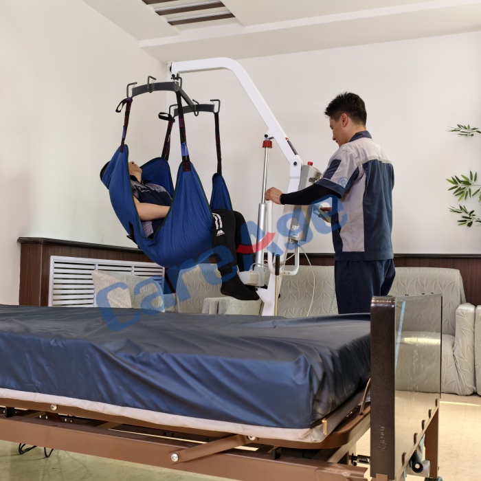 Révolutionner les soins aux patients : comment le lève-personne CareAge transforme l'assistance à la mobilité