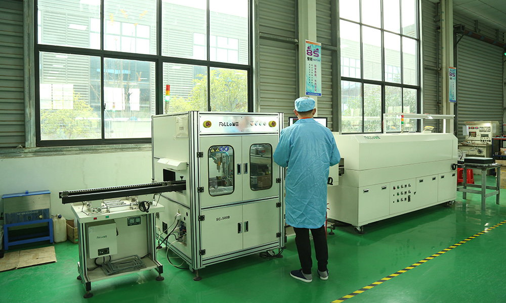 MPPT solar charge controller