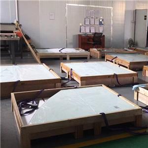 Irregular fire-resistant glass