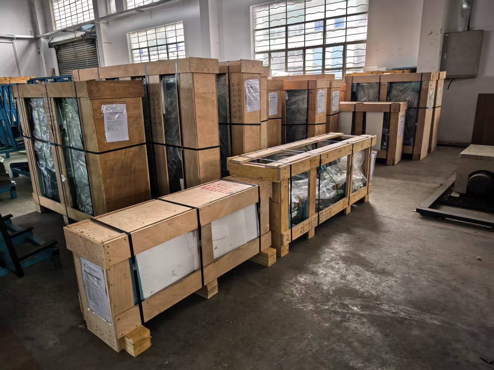 Fire-resistant glass manufacturers
