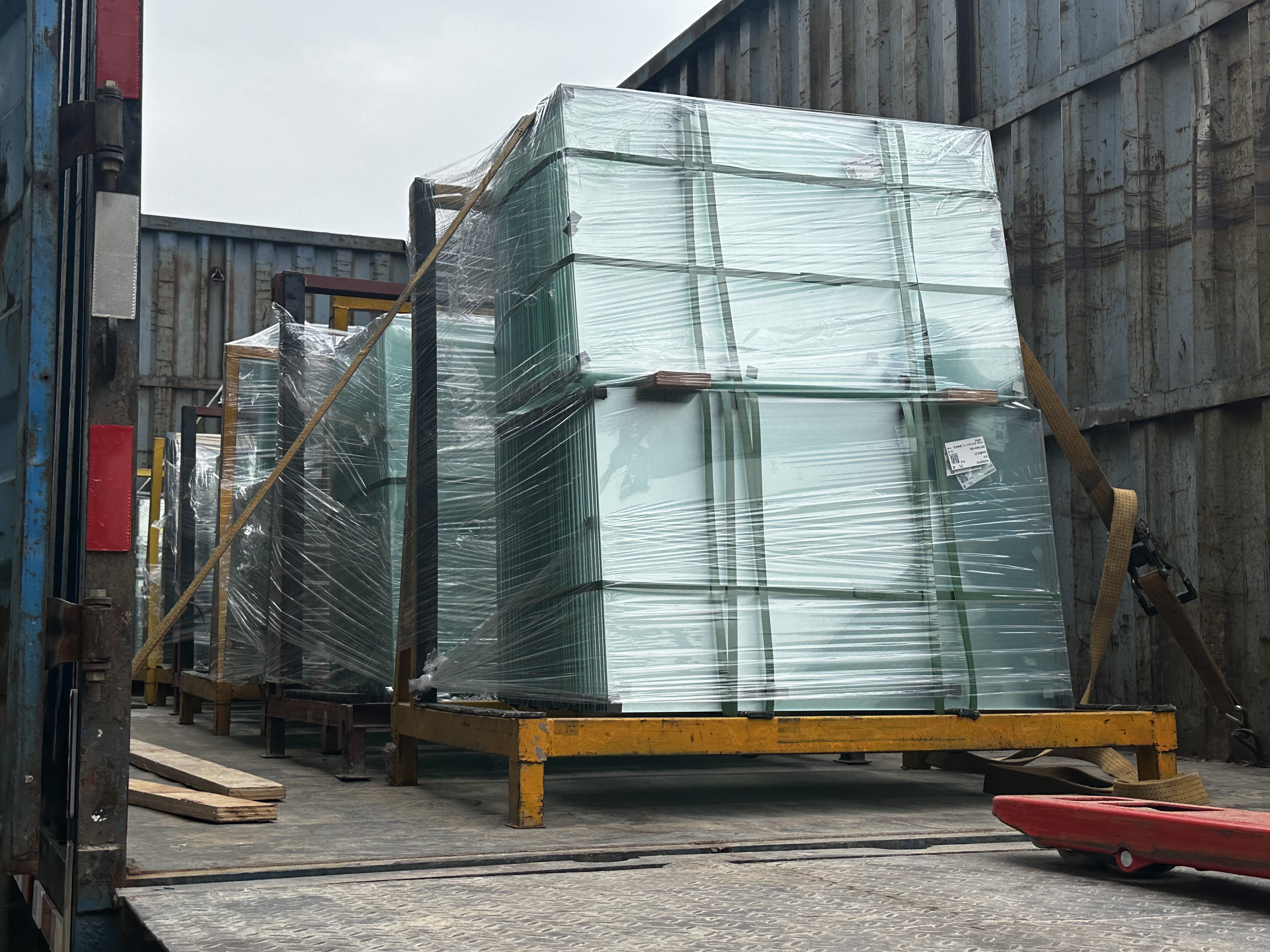 W class fire resistant glass