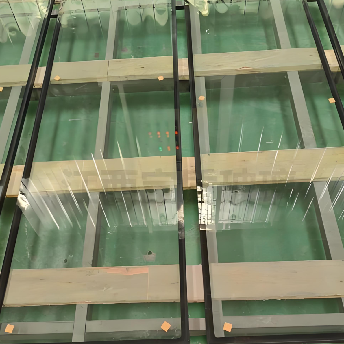 Frameless fire-resistant glass system