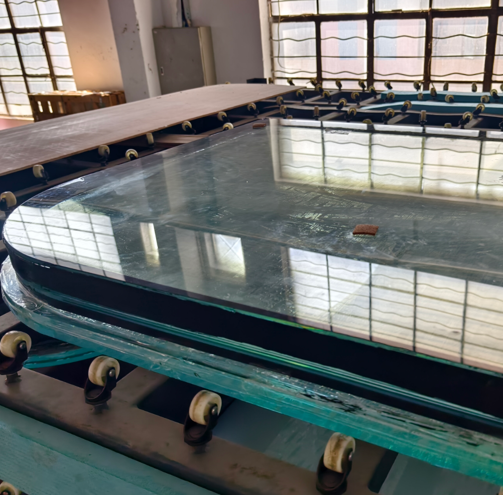 fire resistant glass manufacturer