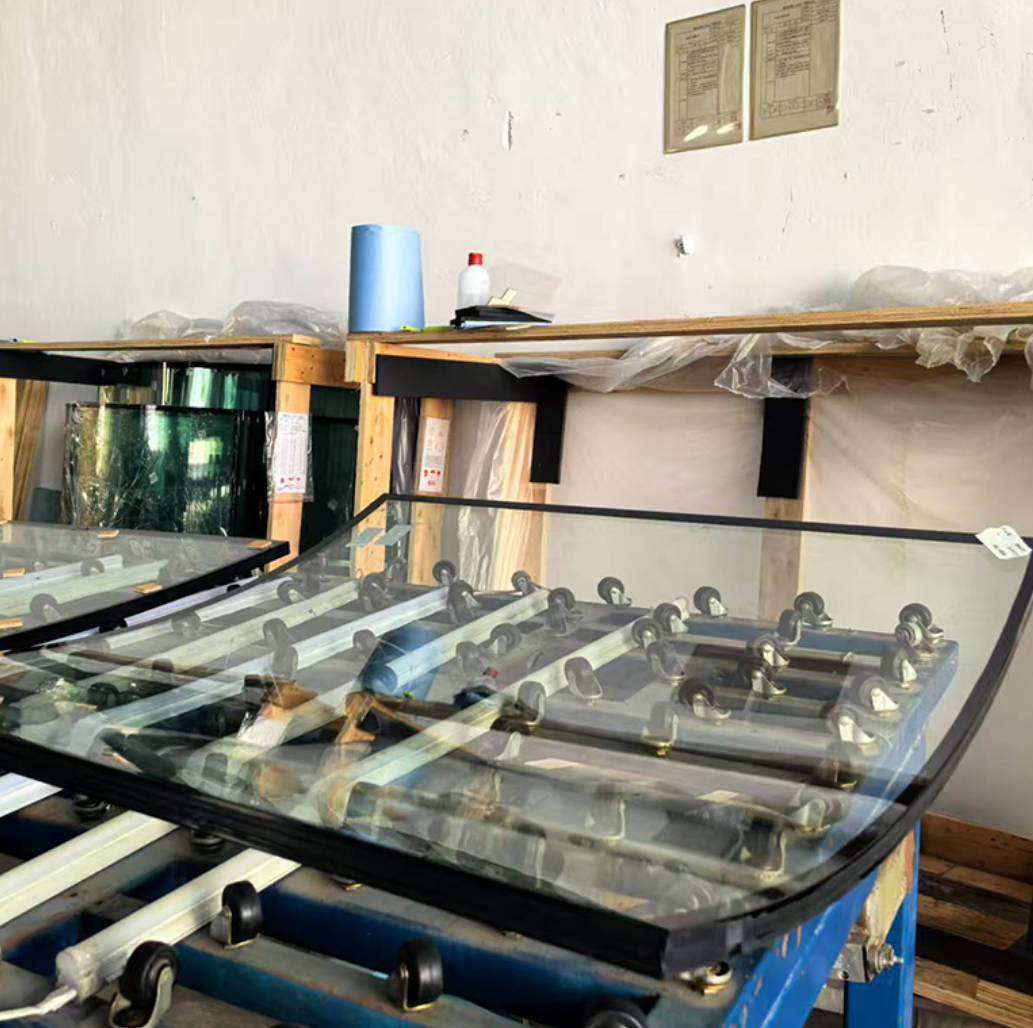 Thermal tempering curved glass