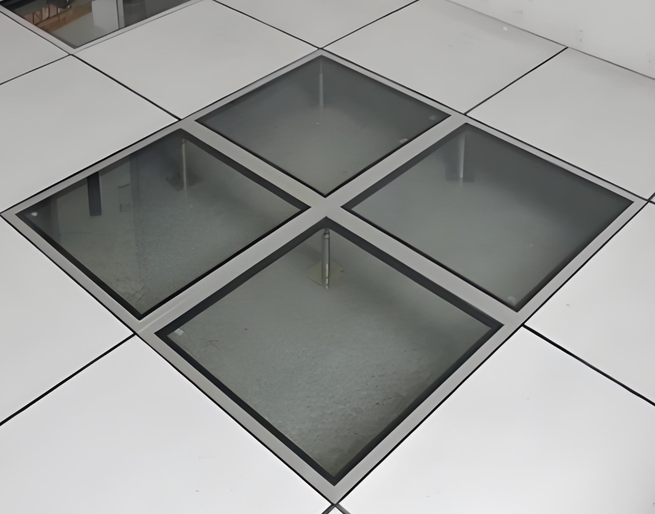 Fire-resistant walkable floor