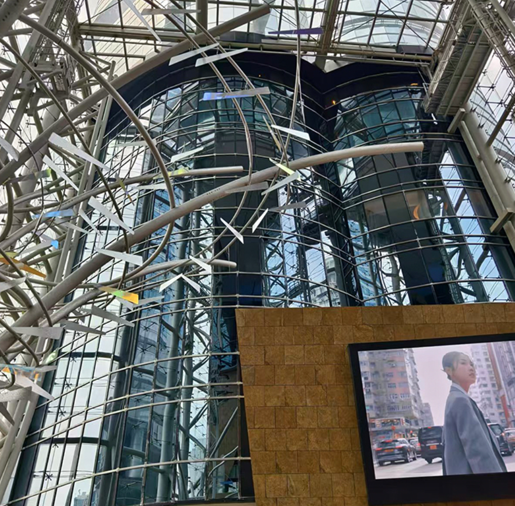 Frameless Fire-Resistant Glass System Frameless Fire-Resistant Glass System