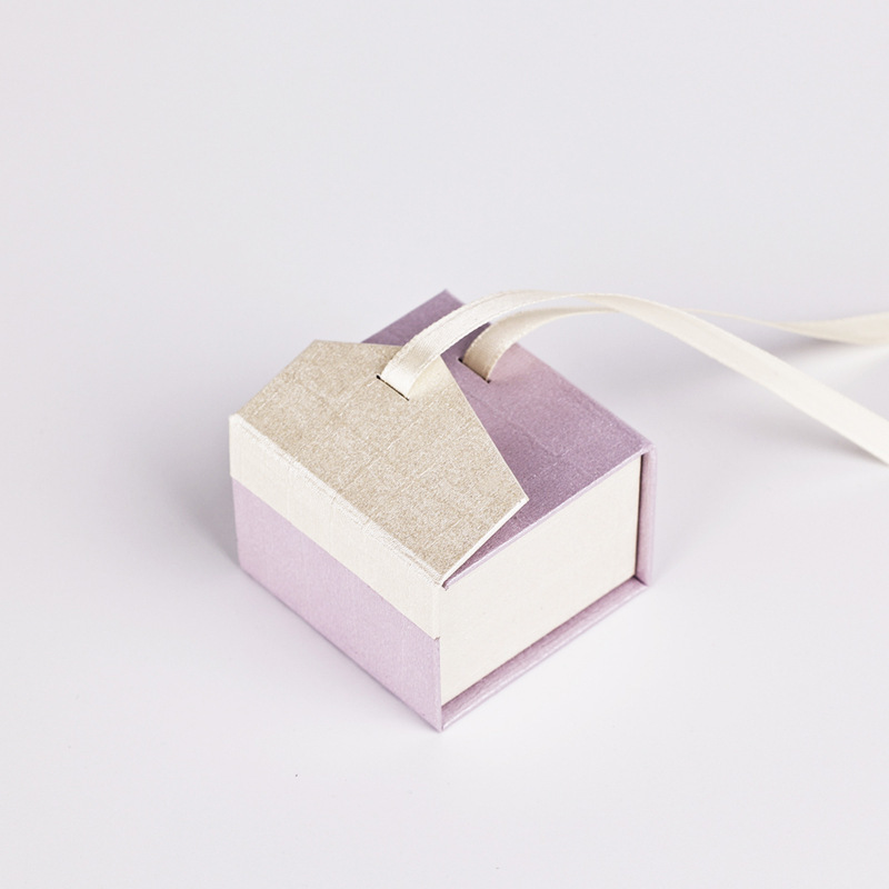 slight purpule jewelry packaging paper box with ribbon