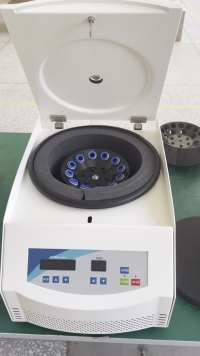 4000rpm low speed laboratory centrifuge with 12x15ml TD4A