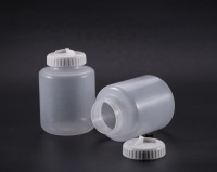 750ml polypropylene centrifuge bottle with screw cap