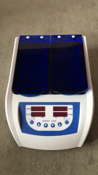 12 or 24 gel card incubator