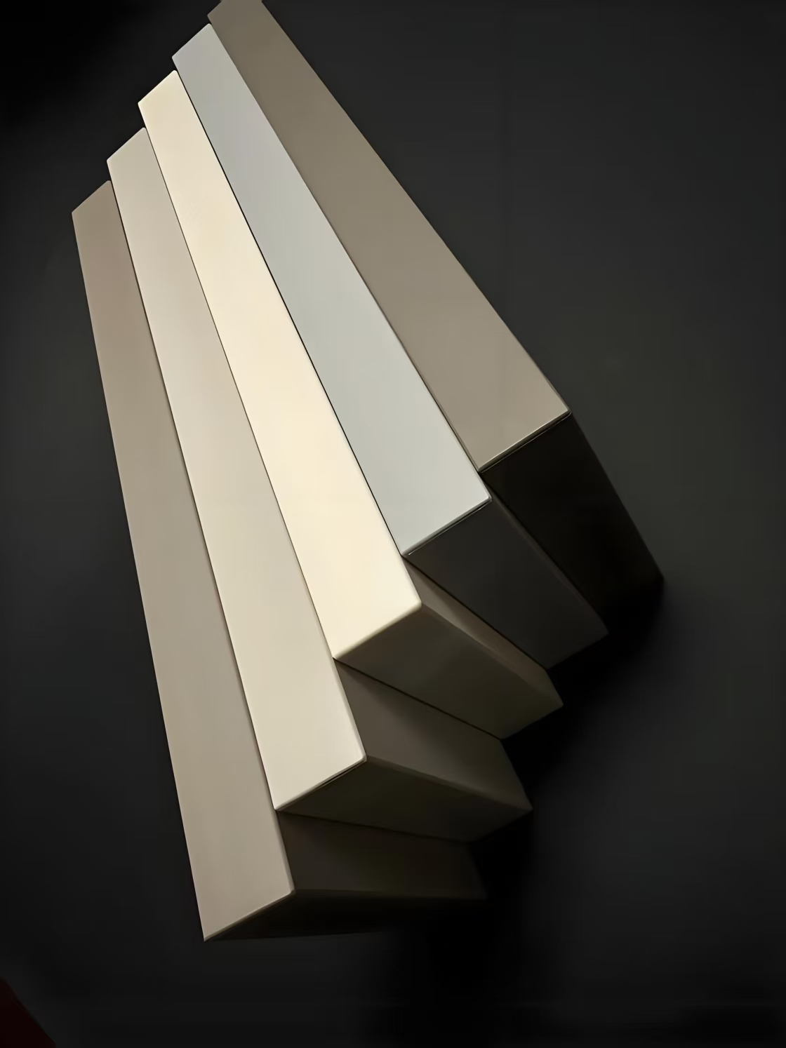 Supply 18mm laser brown edge banding