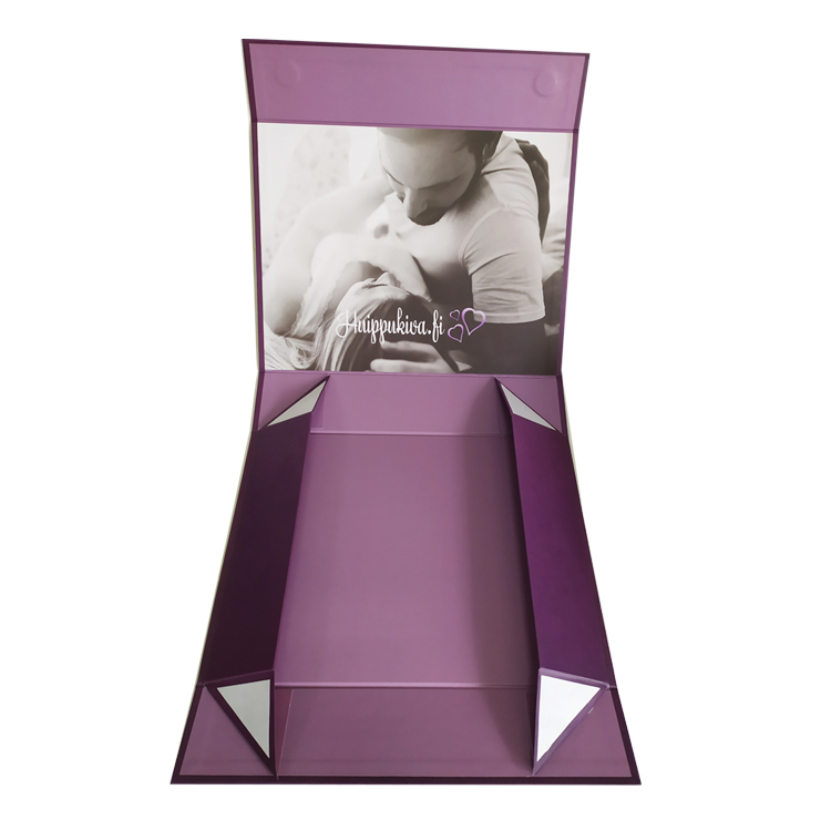Strong quality matte laminated folding cardboard Cardboard Deluxe Black Gift Transport Gift wrap box with magnetic close